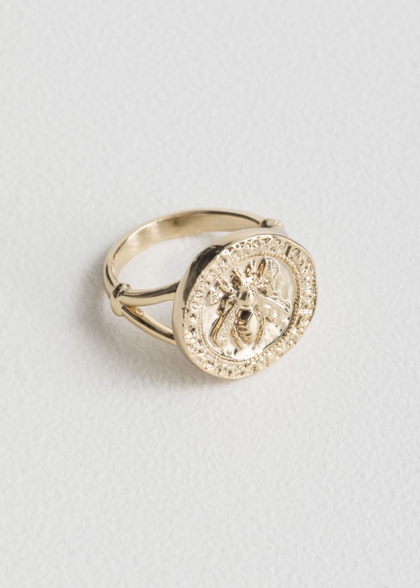 Bee Embossed Pendant Ring by: & Other Stories